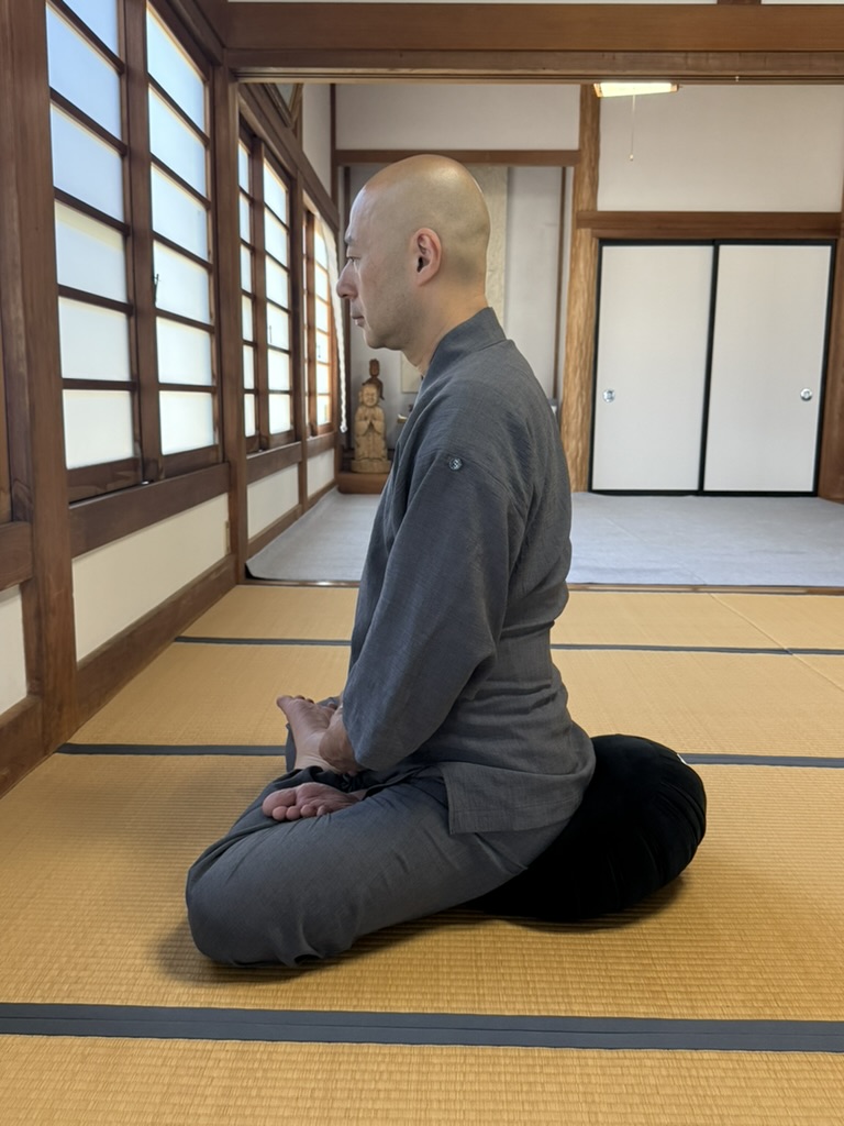 Soto Zen zazen posture during shikantaza